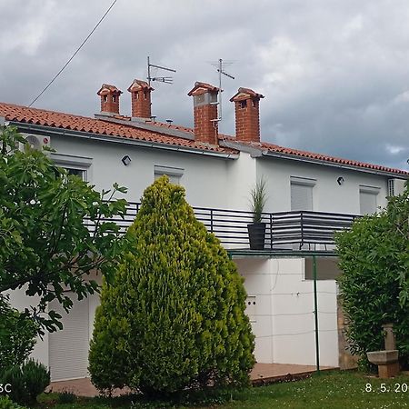 Apartman Jenny-Porec Kosinozici Exterior foto